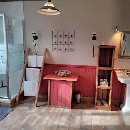 Bed & Breakfast No.15 Dhote Charroux-d'Allier